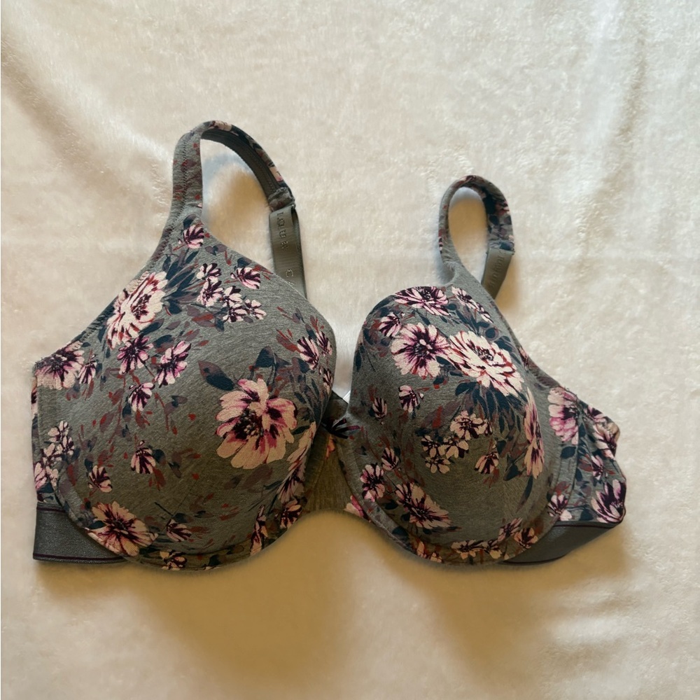 Cacique Lightly Lined T-Shirt Bra 40DD